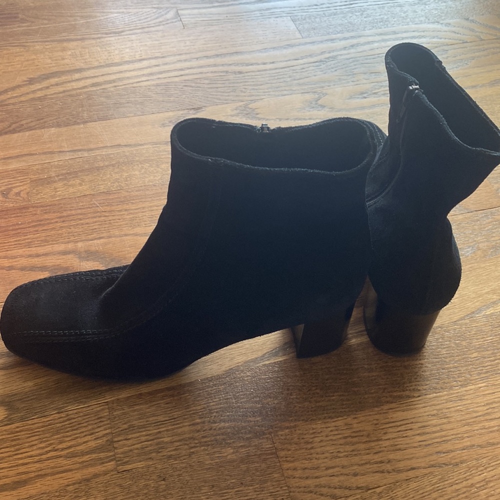 La Canadienne Black Boots - Picture 4 of 6